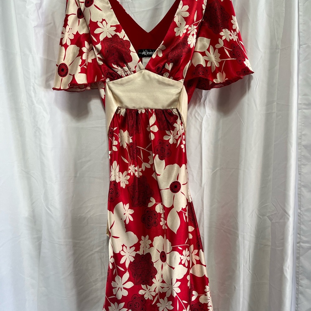 City Triangles Red Flutter Sleeve Midi Dress